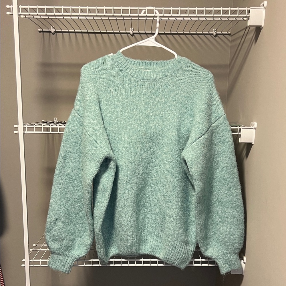 NWT * BDG Women's Sweater in Light Teal - Size Small